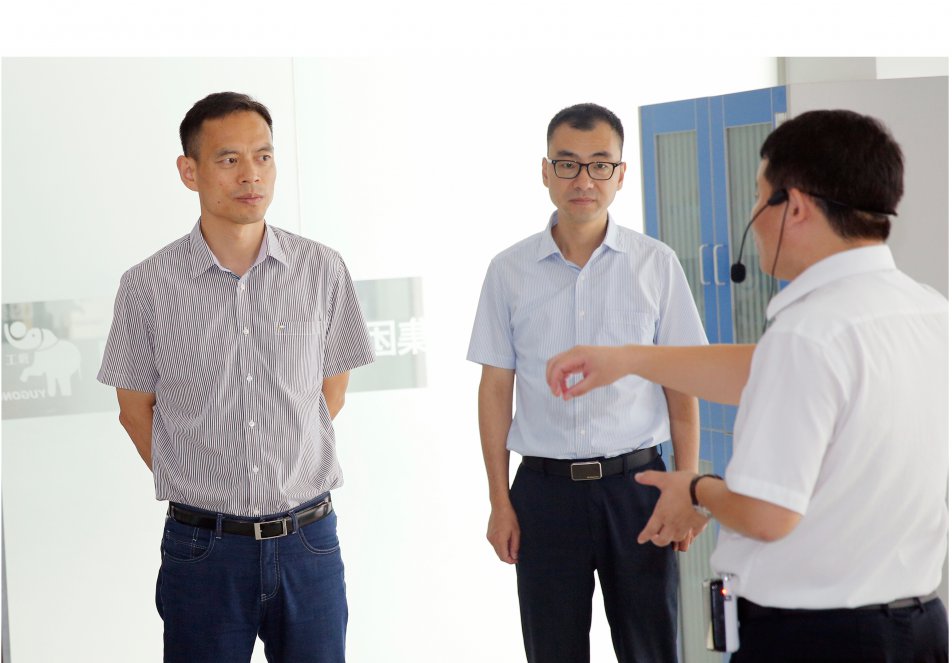 長(zhǎng)垣縣縣長(zhǎng)秦保建一行蒞臨大方集團(tuán)調(diào)研指導(dǎo)工作